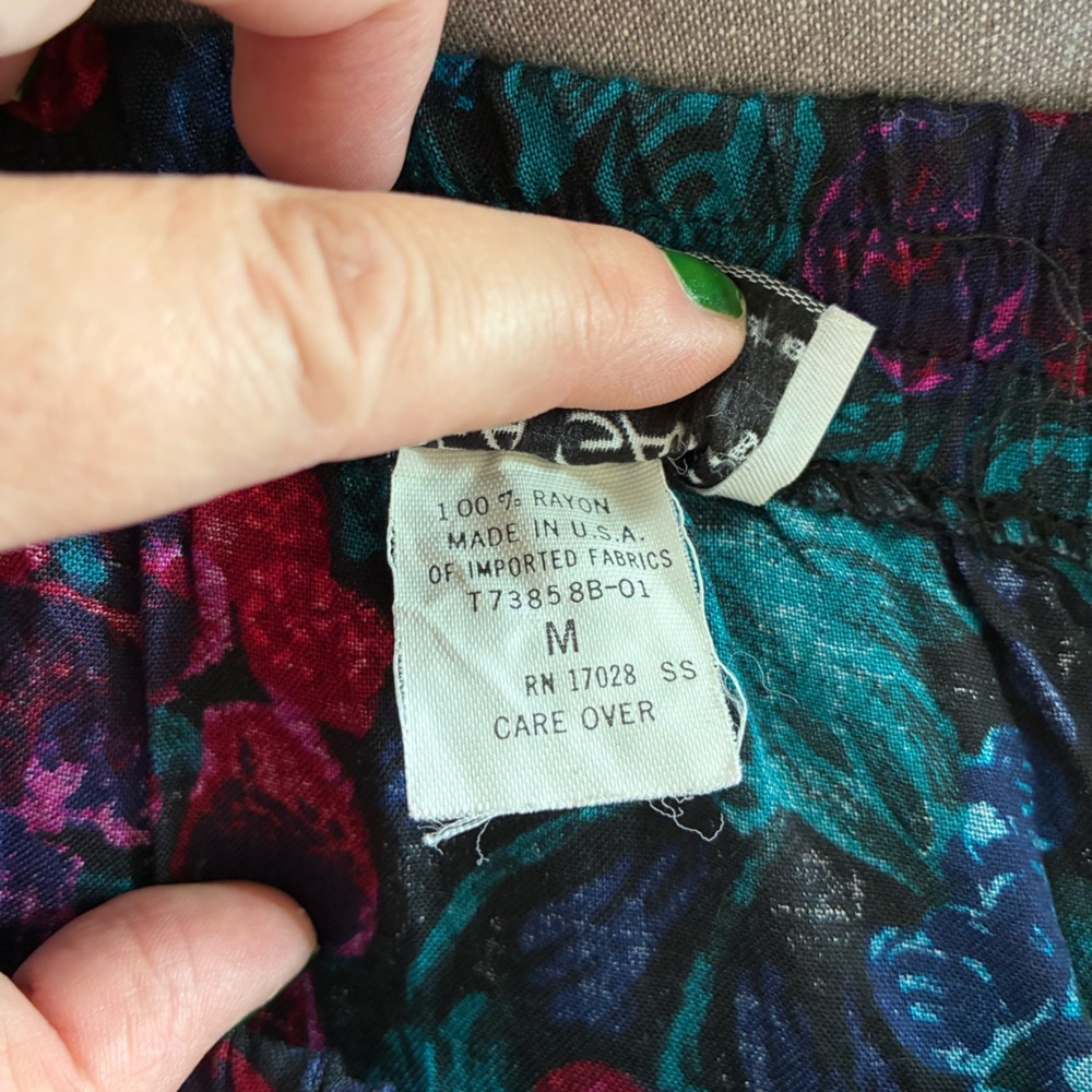 1980s Andrea Gayle Wild Berry Midi Skirt View 3